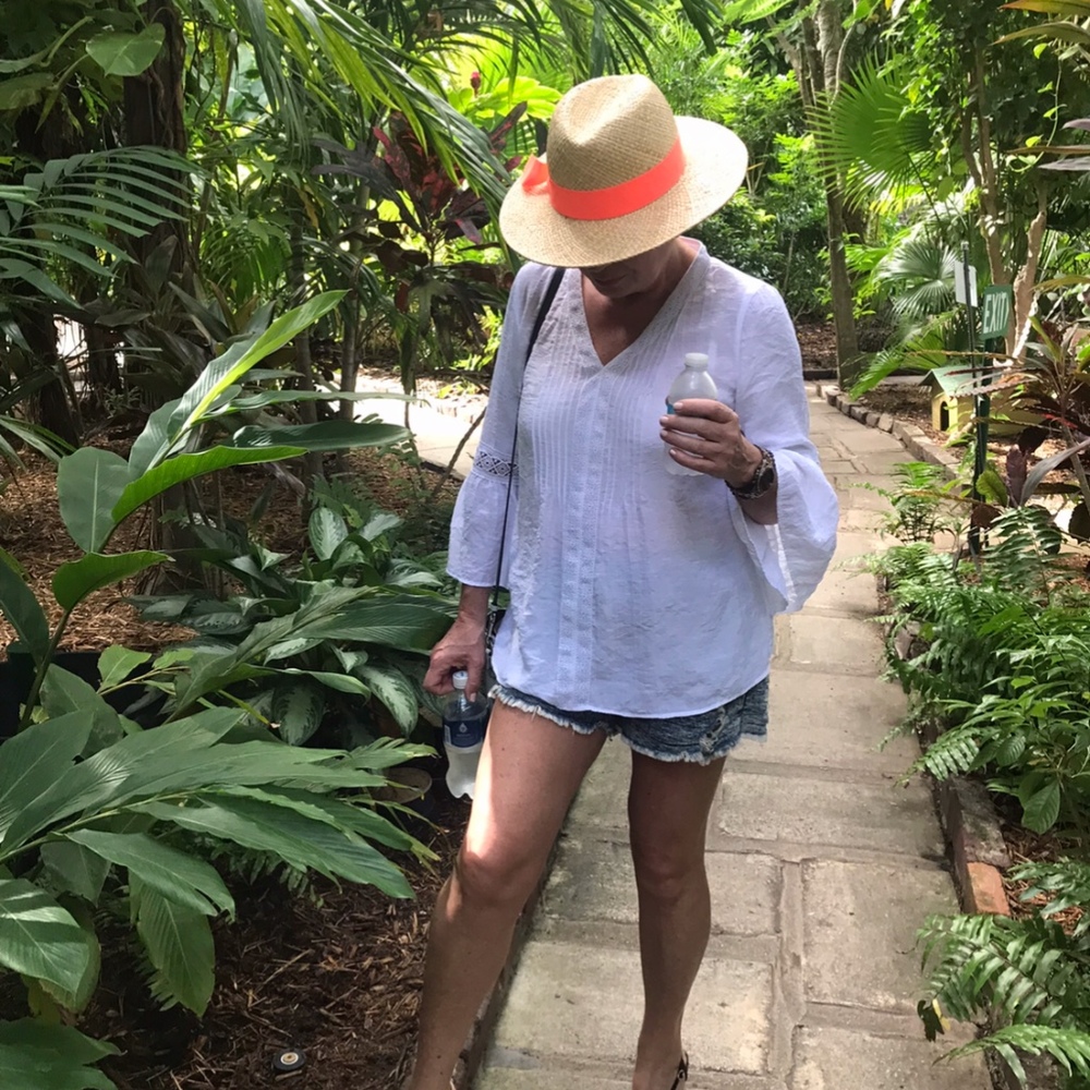 Meet your Posher, Posh